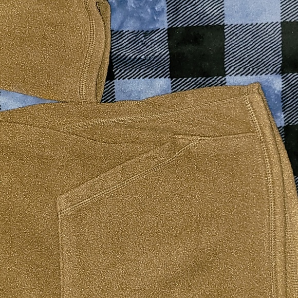 Vintage. Made in USA. Polartec. Half-zip pullover fleece. Size Large. - Picture 4 of 15